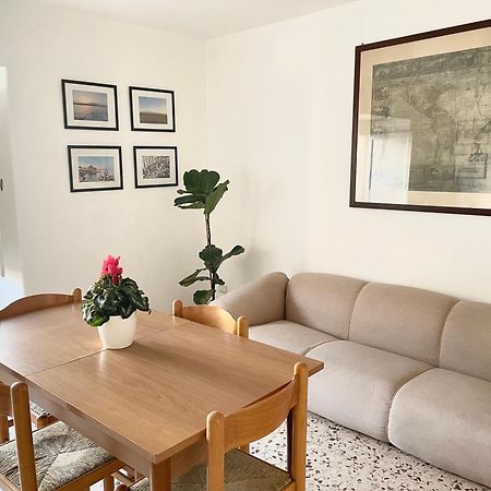 Lorenzo'S House Catania City Centre - Comfortable Large Apartment With 2 Bedrooms And 2 Baths, Close To Trains, Metro And Bus Station Buitenkant foto