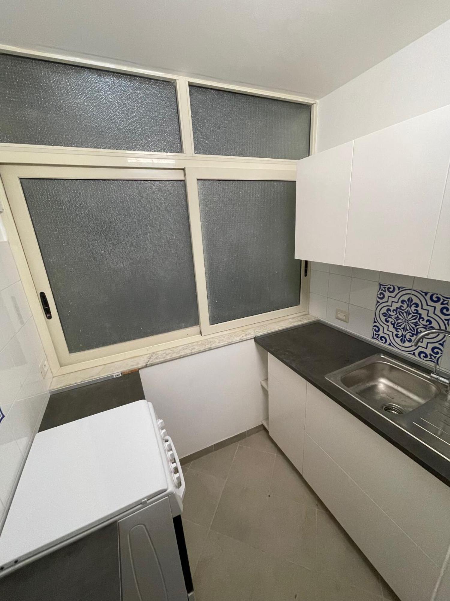 Lorenzo'S House Catania City Centre - Comfortable Large Apartment With 2 Bedrooms And 2 Baths, Close To Trains, Metro And Bus Station Buitenkant foto
