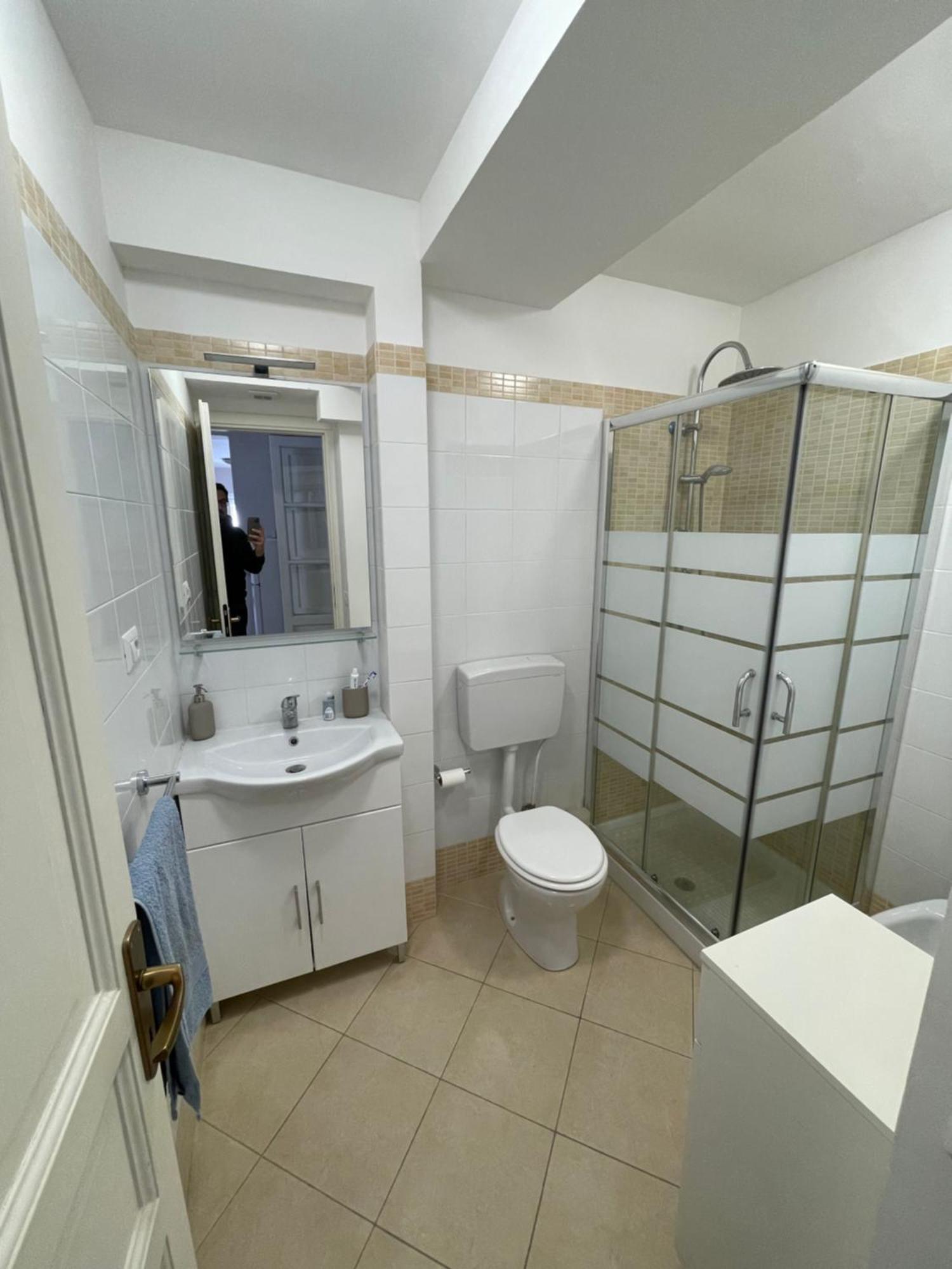 Lorenzo'S House Catania City Centre - Comfortable Large Apartment With 2 Bedrooms And 2 Baths, Close To Trains, Metro And Bus Station Buitenkant foto